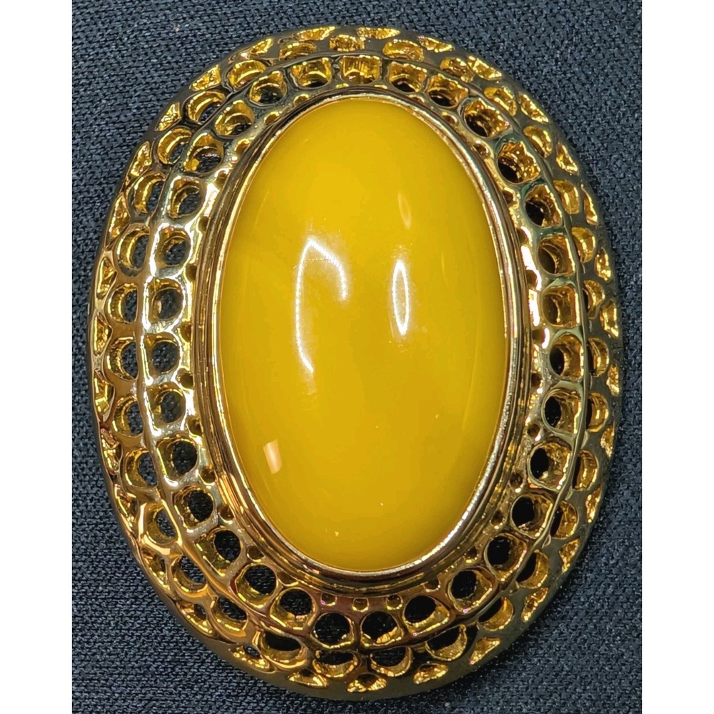 Vintage LS Gold Tone Brooch Amber Lucite Cabochon‎ Oval Filigree Pin 1980s